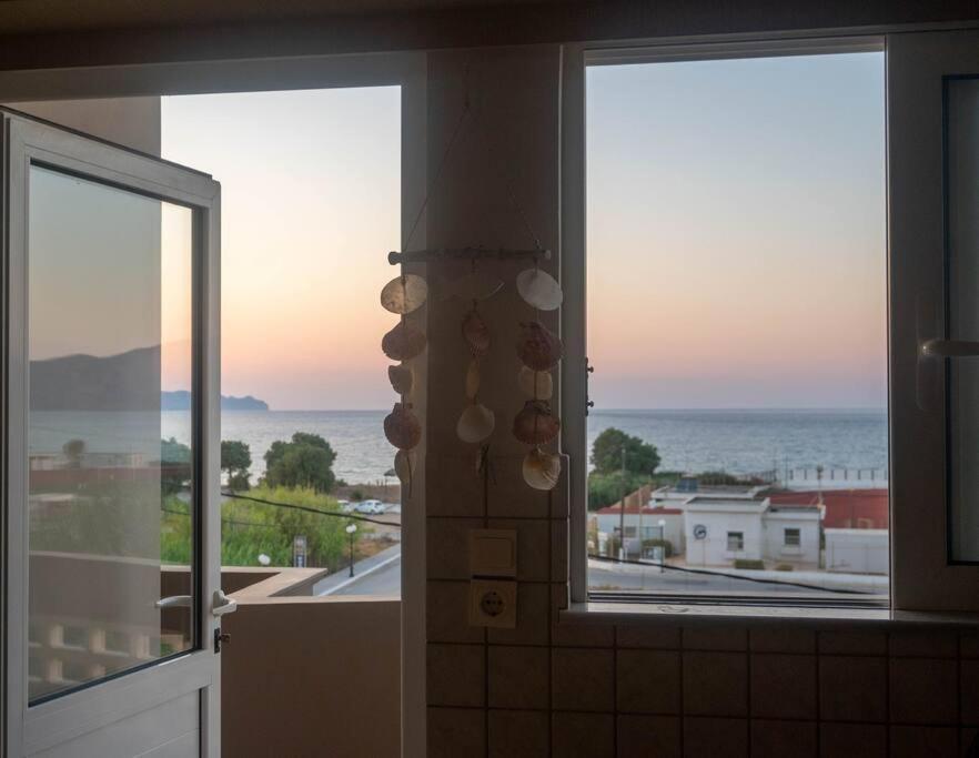 Smell Of The Sea Apartment Kissamos Exterior photo