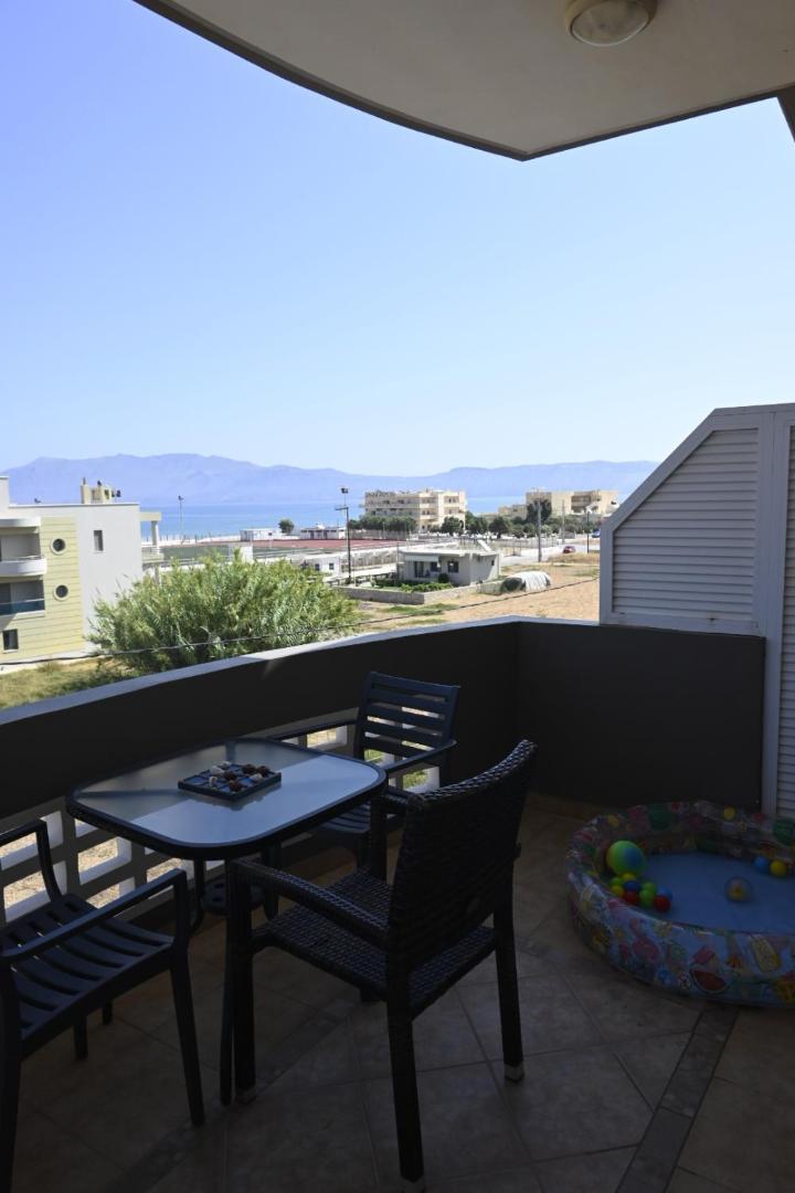 Smell Of The Sea Apartment Kissamos Exterior photo